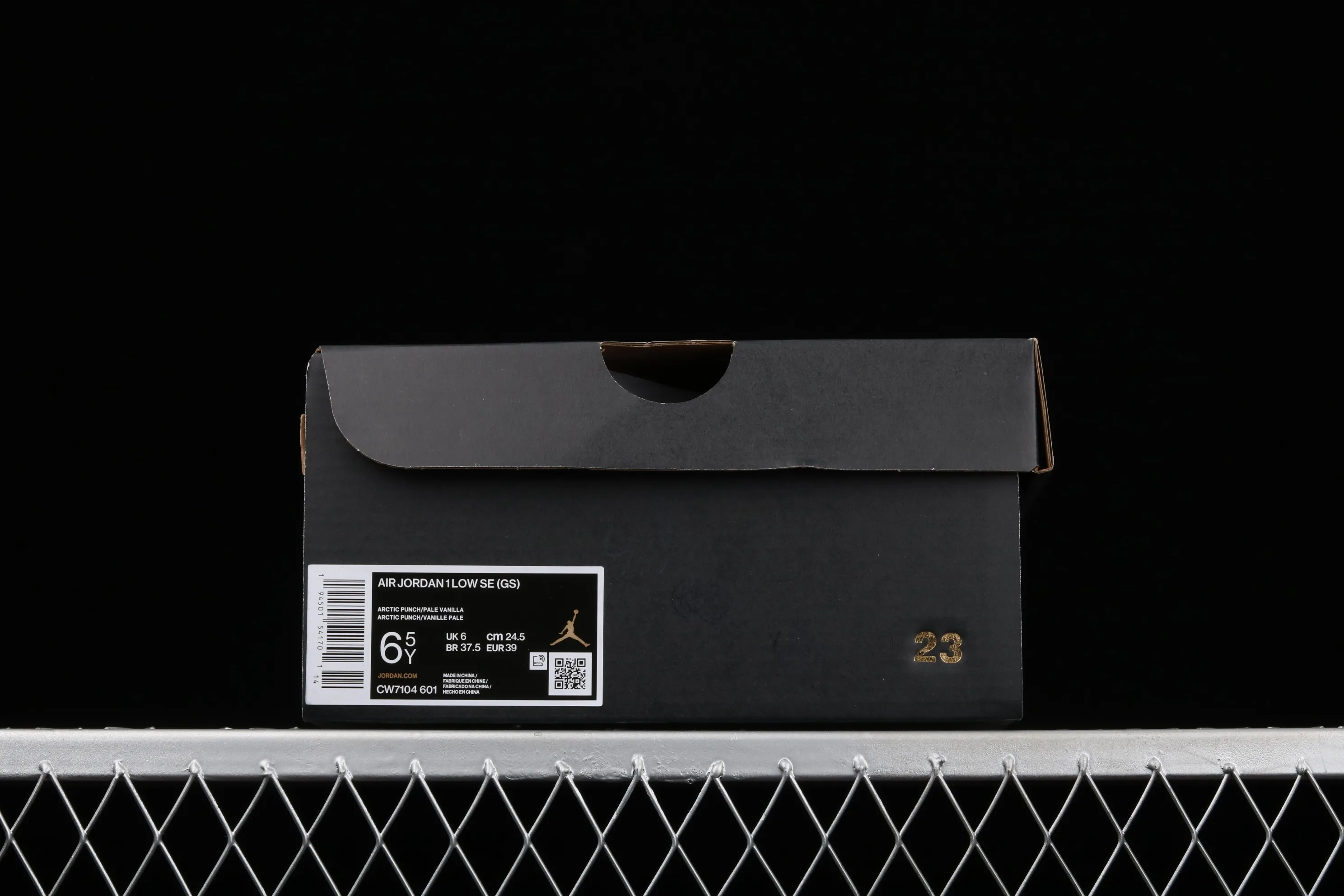 All categories Air Jordan Jordan series basketball shoes Air Jordan 1 Low Different versions Air Jordan 1 Low GS AJ1 Joe 1 low-top ice cream Low-top basketball shoes CW7104-601